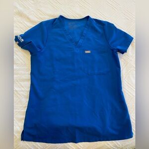 SMALL FIGS WOMENS SCRUB TOP